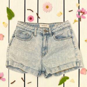 PACSUN Women’s Mom Shorts Size 24. Light Wash, Cuffed & High Waisted
